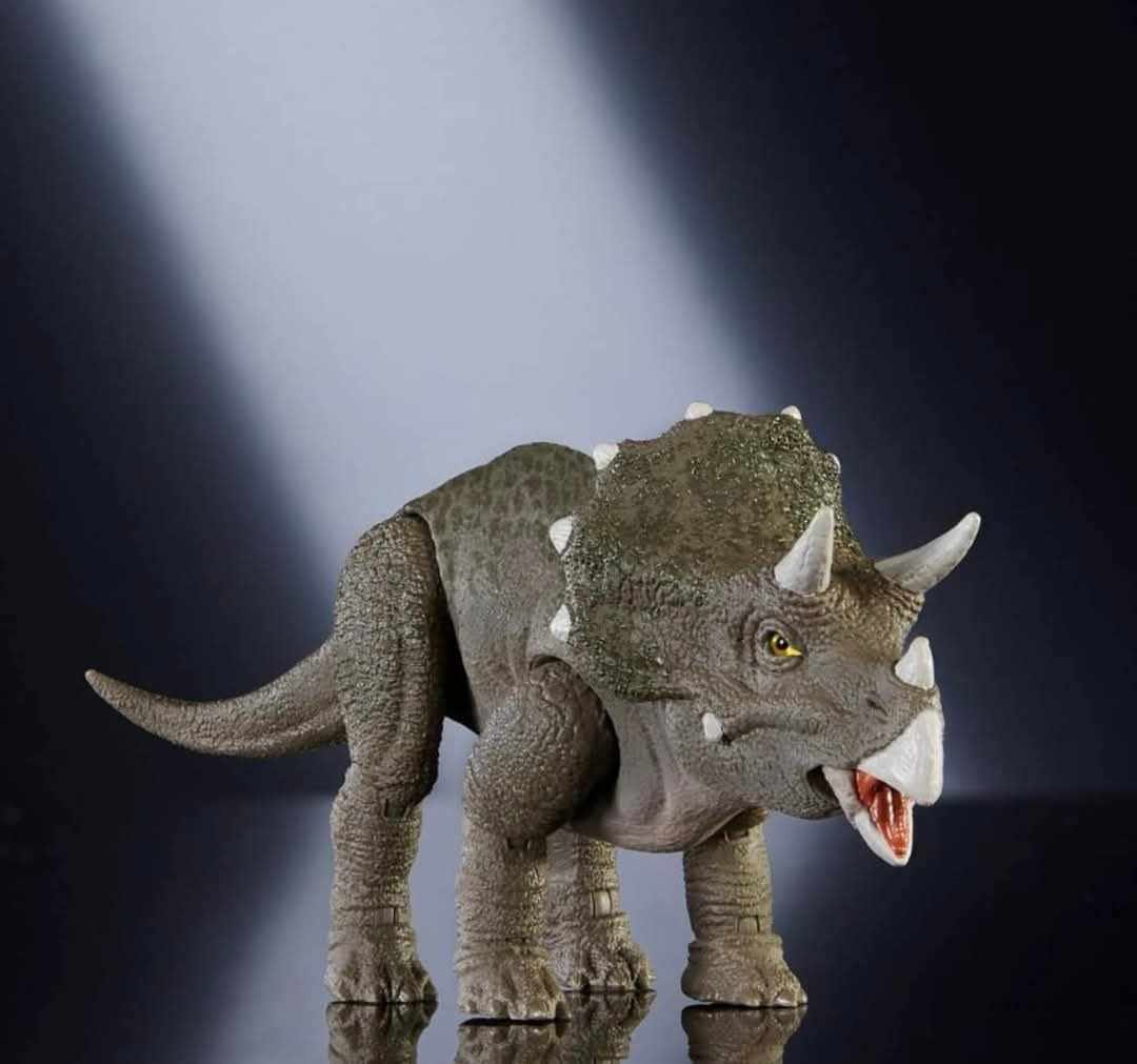 Triceratops to najnowsza figurka z serii Hammond Collection