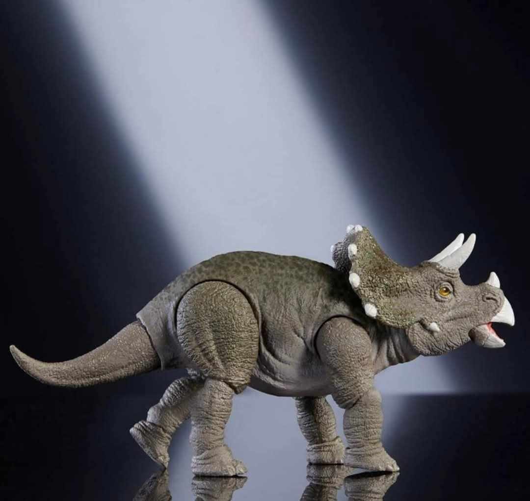 Triceratops to najnowsza figurka z serii Hammond Collection